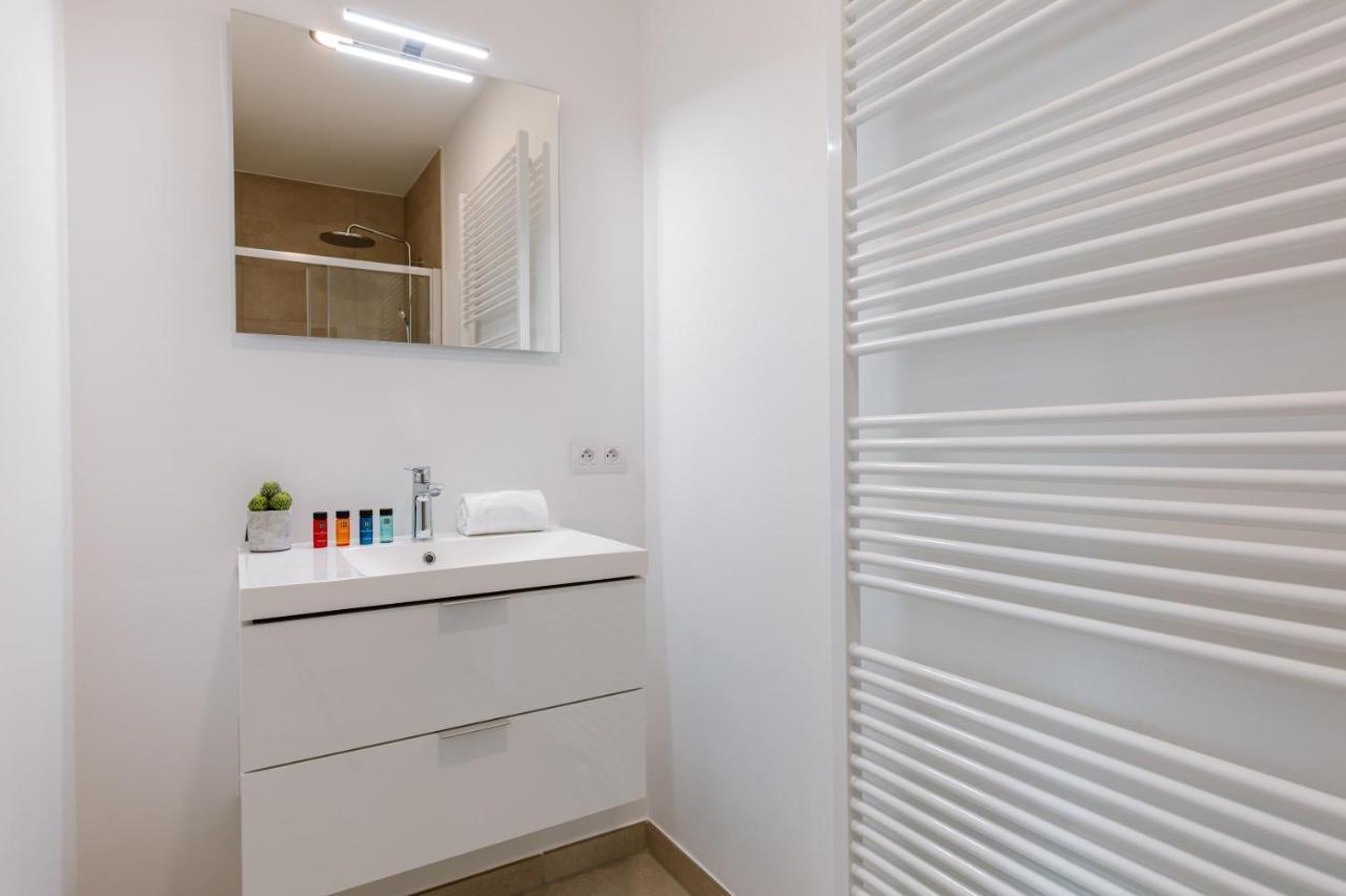 Huswell - Beautifully Decorated Apartment With Sunny Terrace أوستيند المظهر الخارجي الصورة